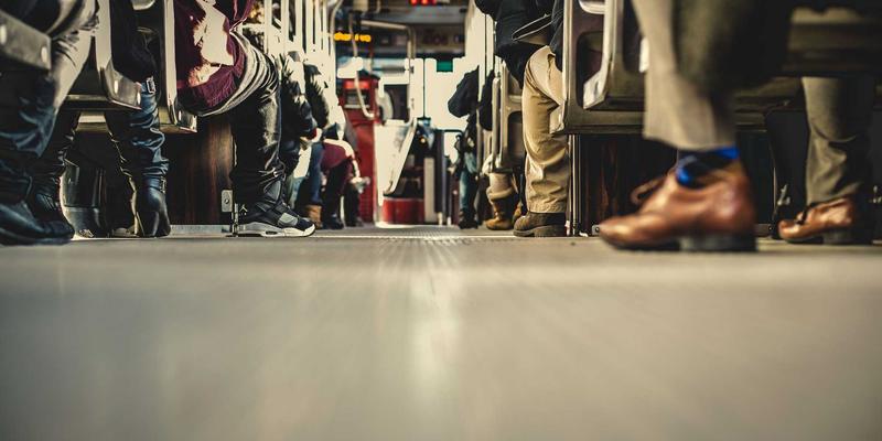 告别闲置与浪费:巧用爱换居等二手家具平台,开启家居置换新经济